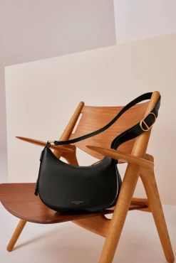 Beatrix Scoop Leather Cross Body*Jasper Conran Outlet