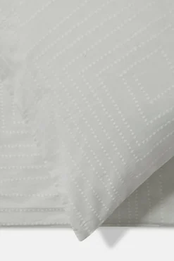 Dot To Dot Jacquard Pillow Case*Jasper Conran Clearance